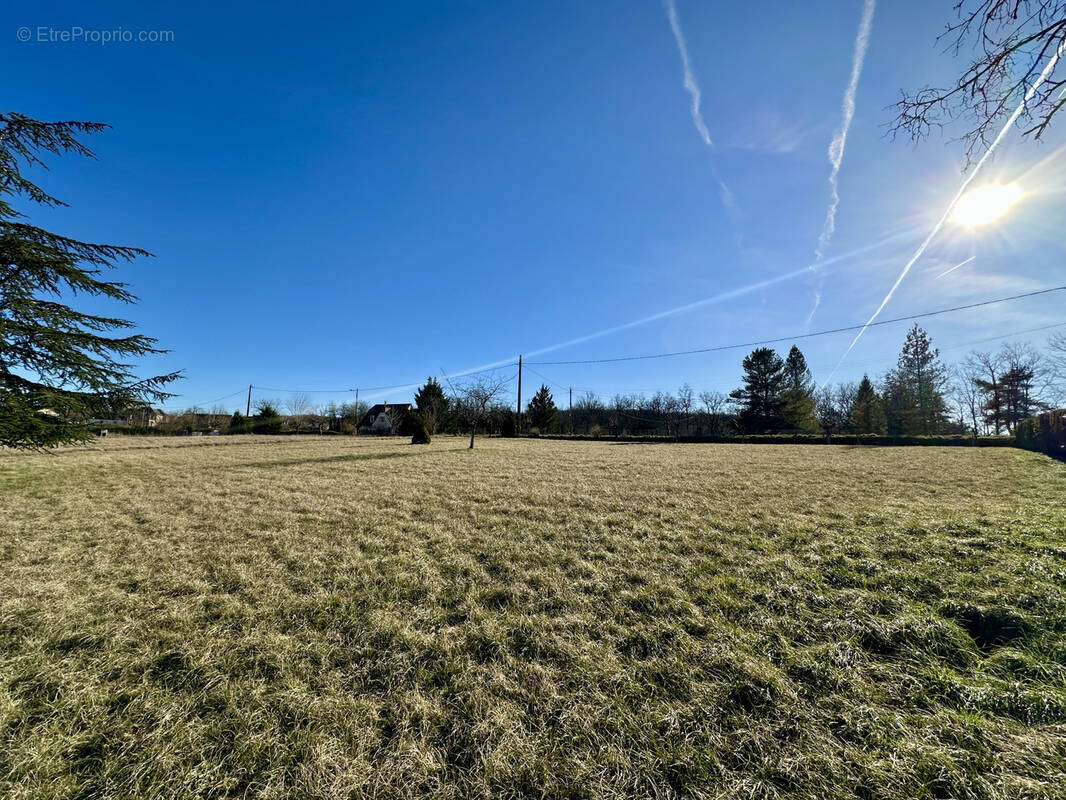 Terrain à NADAILLAC