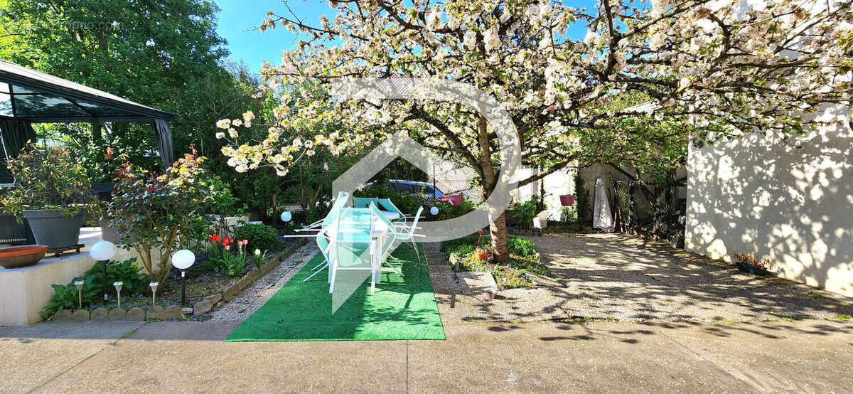 Maison à SAINT-GRATIEN