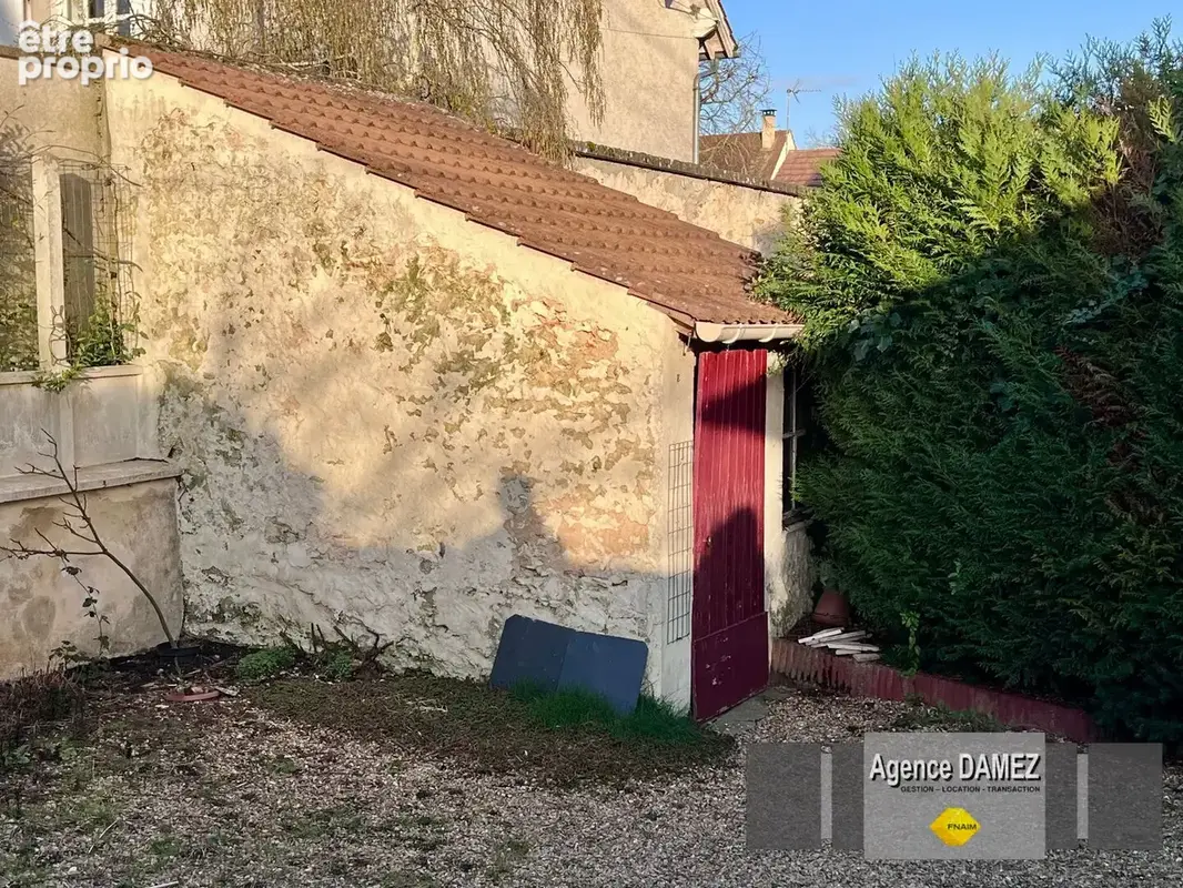 DOURDAN - Centre-ville à pied - Maison 3 pièces 60 m² - Jardin clos - Grenier aménageable - Stationnement - photo 9