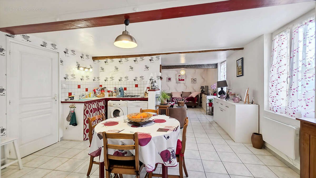 Maison à BEZU-SAINT-ELOI