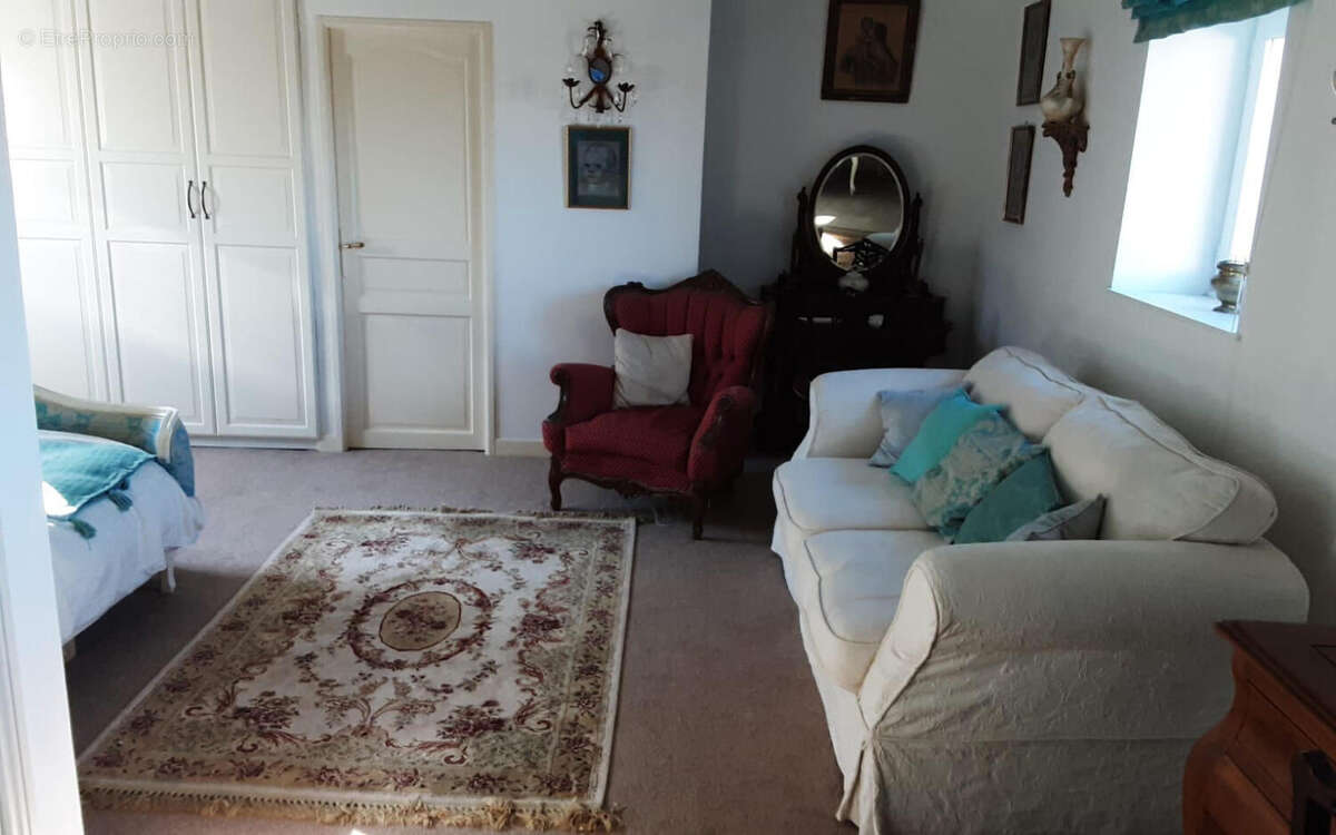 ch - Maison à SAINT-PRIVAT-DES-PRES