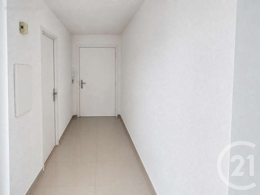 Appartement 49 m² à Roquebrune-Cap-Martin  - photo 4