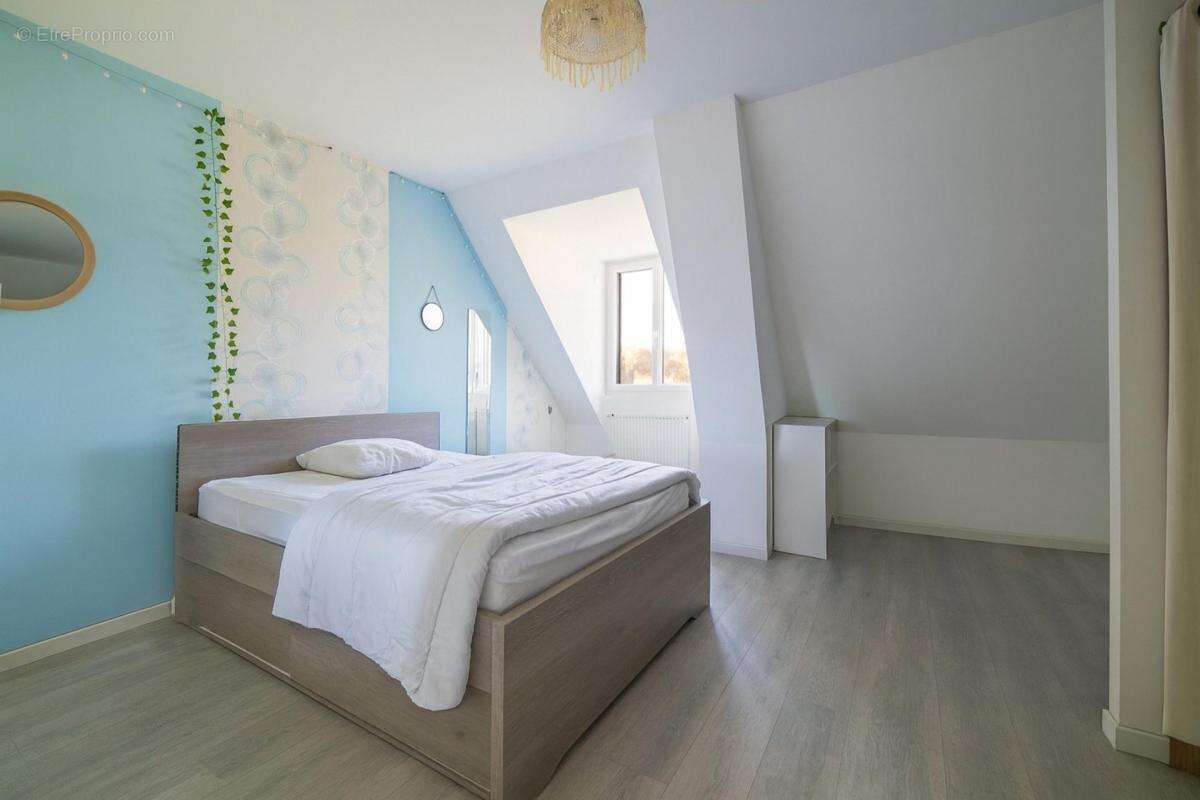 Maison à SAVIGNE-L&#039;EVEQUE