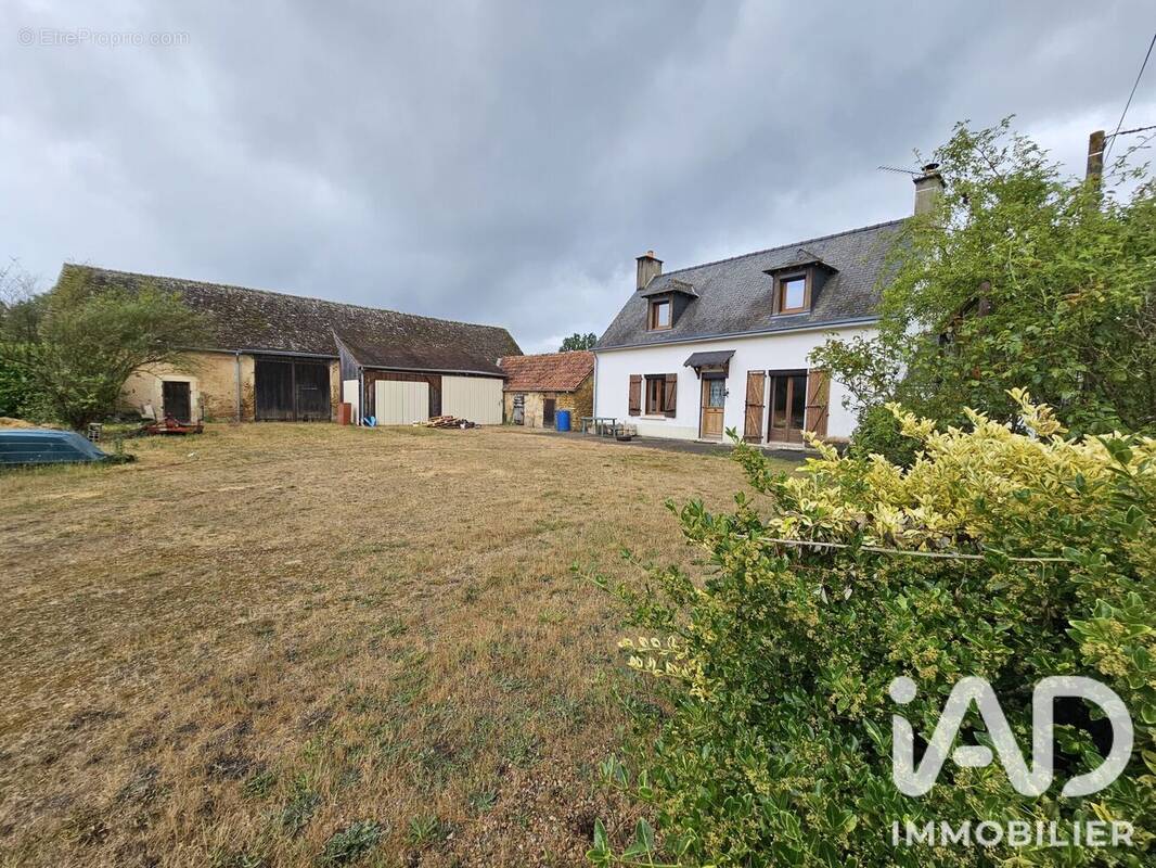 Photo 1 - Maison à MONTFORT-LE-GESNOIS