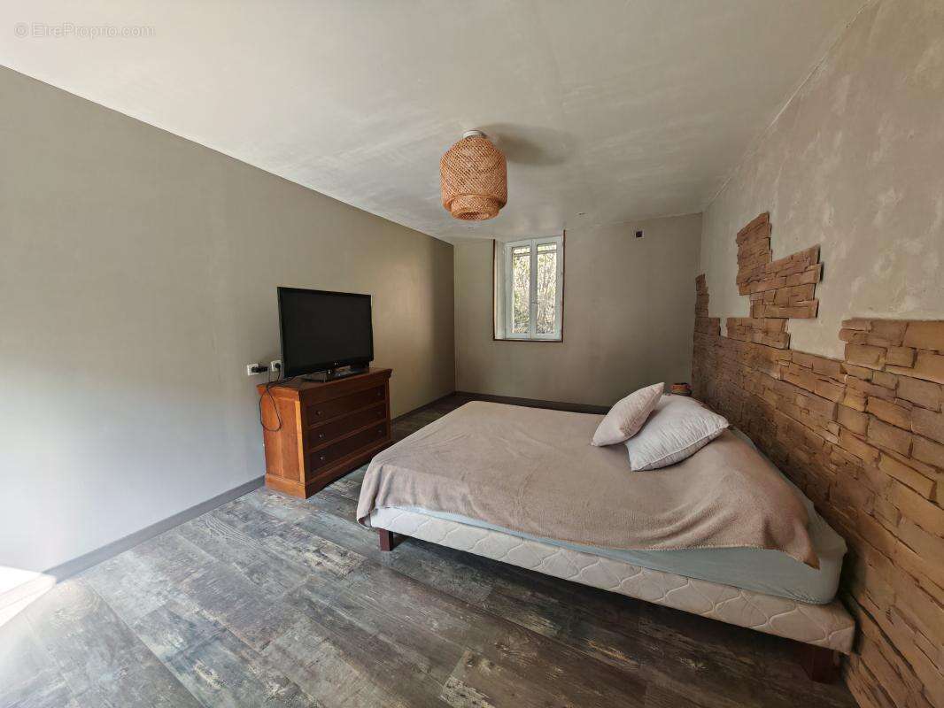 Maison 144 m² à Reaumont  - photo 9