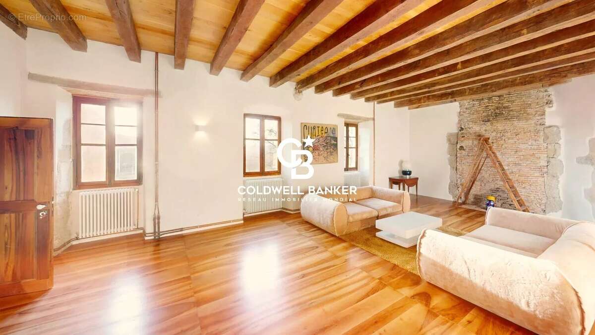 Maison à LISSAC-ET-MOURET