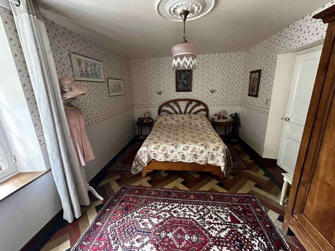 Maison à LONGNY-AU-PERCHE