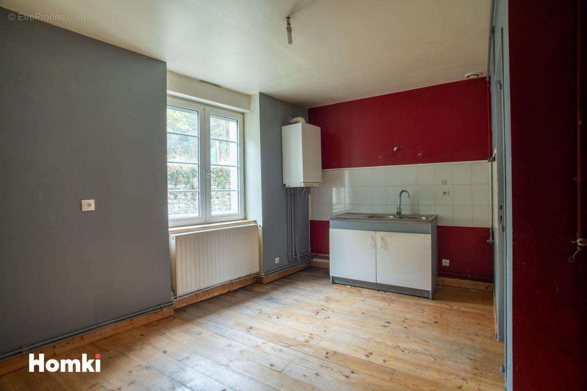 Appartement à LA SEAUVE-SUR-SEMENE