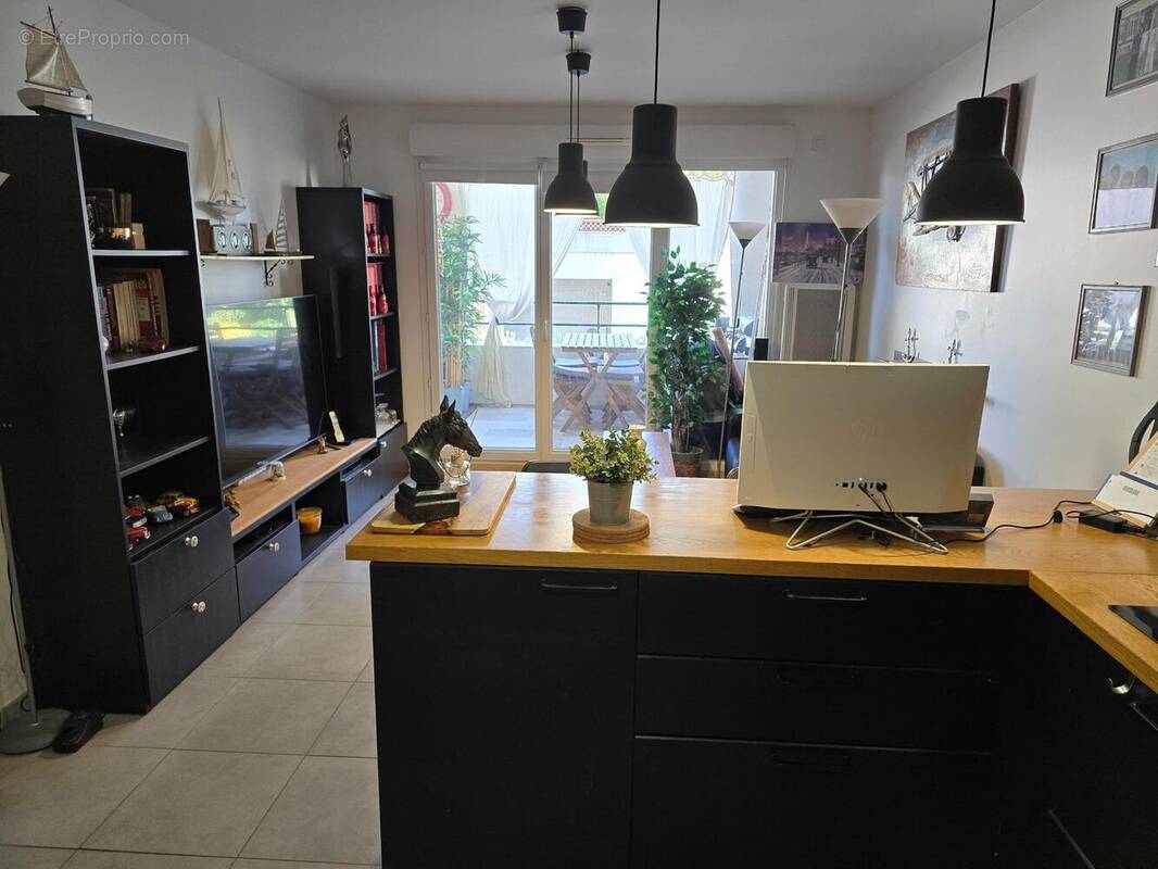 Photo 1 - Appartement à MARSEILLE-9E