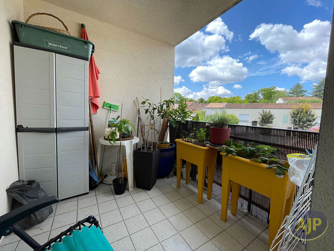 Appartement à SAINTES