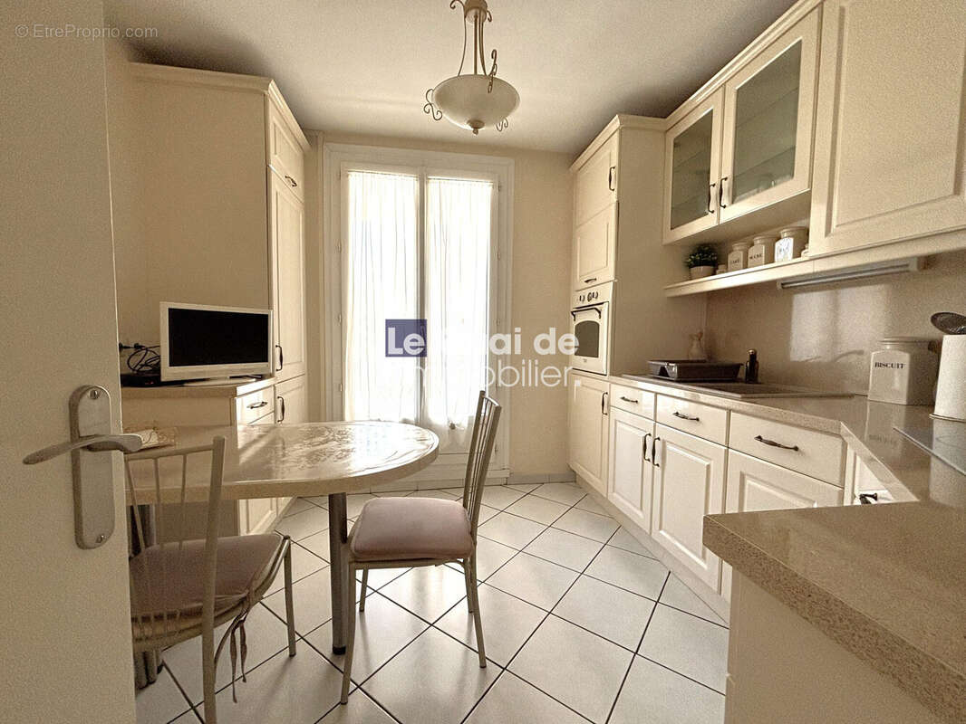Appartement à LE PONT-DE-CLAIX