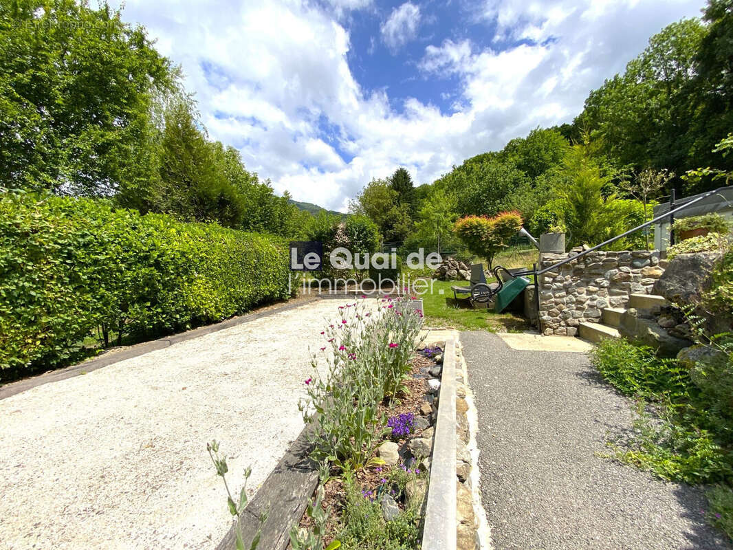 Maison 159 m² à Saint-Pierre-De-Mesage  - photo 7