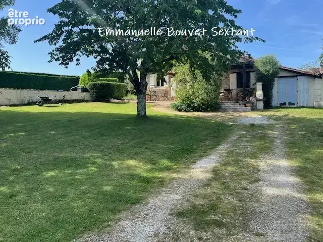 Maison en pierre, 3 chambres, 2 sde, piscine, agréable terrain avec vue dégagée de 2523 m2 - photo 6