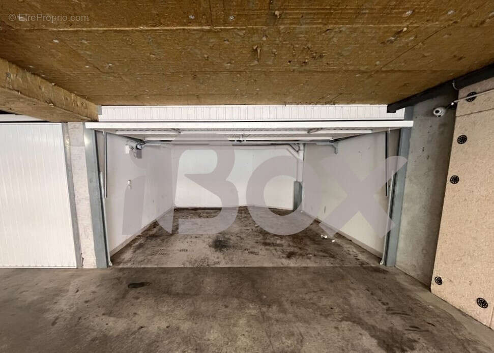 Toulon champ de mars bureaux climatises pmr garage double ascenseur - photo 7