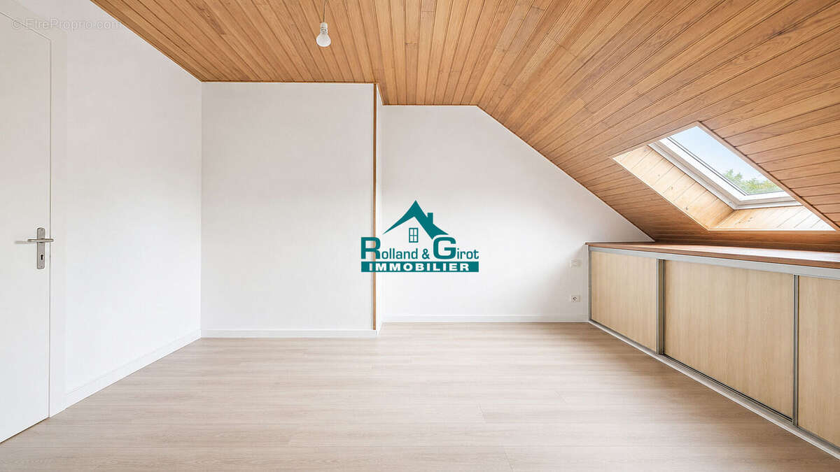 Maison La Bouexiere - photo 9