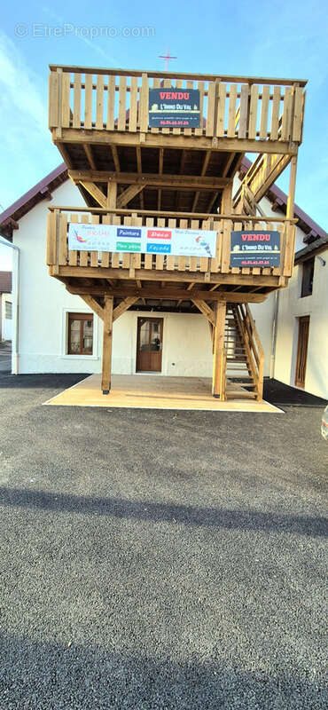 Appartement à ORCHAMPS-VENNES