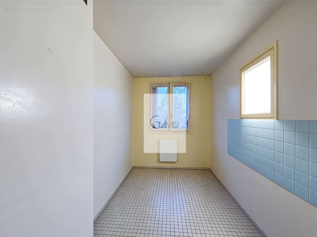 Appartement à L'HAY-LES-ROSES