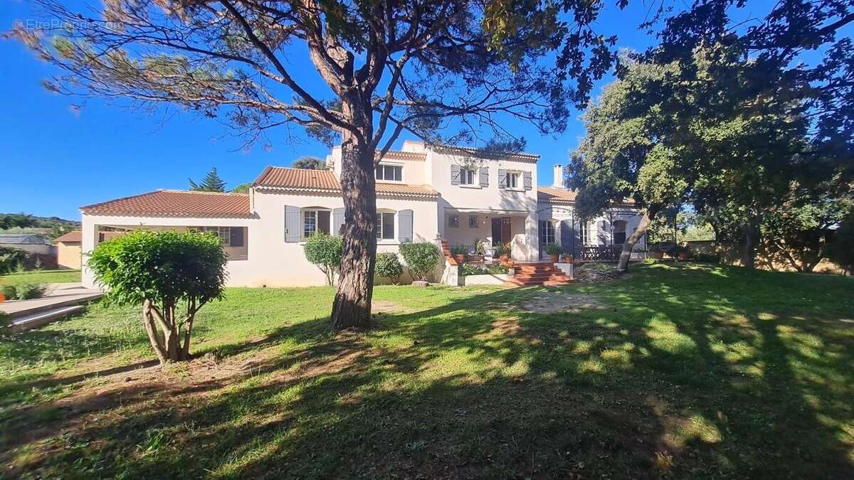 Maison à ROCHEFORT-DU-GARD