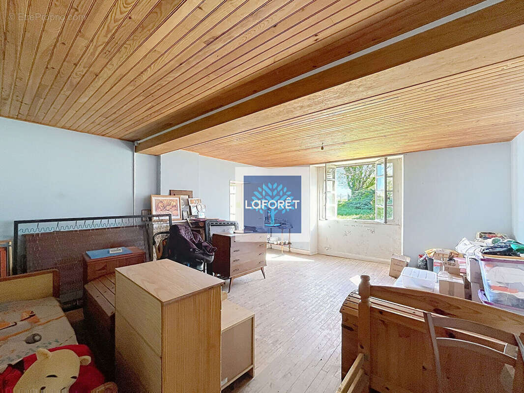 Maison à BARBEZIEUX-SAINT-HILAIRE