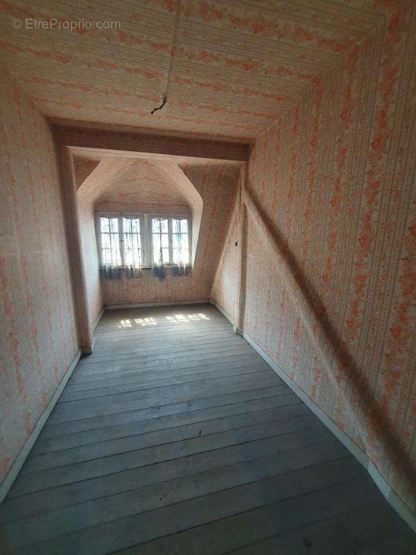 Combles de 153,40 m² boulevard d'anvers - photo 12