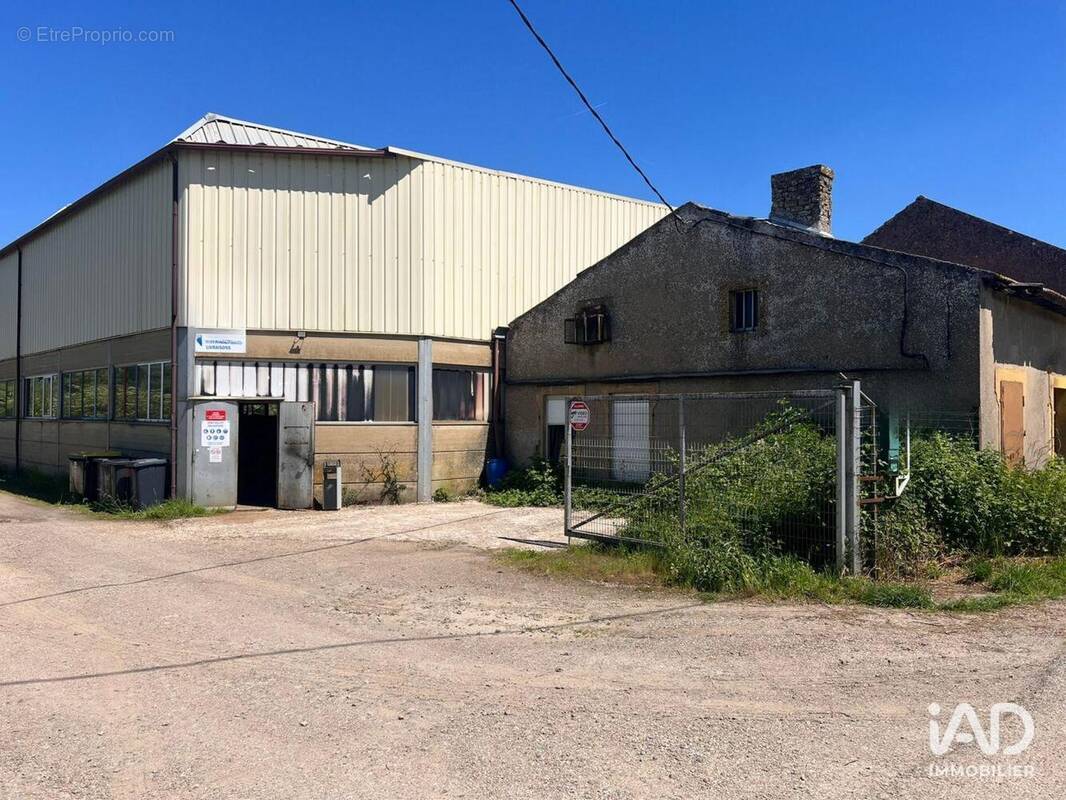 Photo 1 - Commerce à HAUCONCOURT