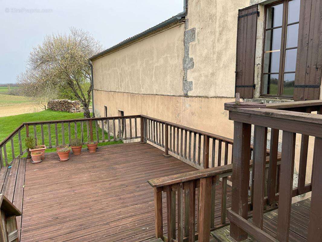 Maison à PUYSSERAMPION