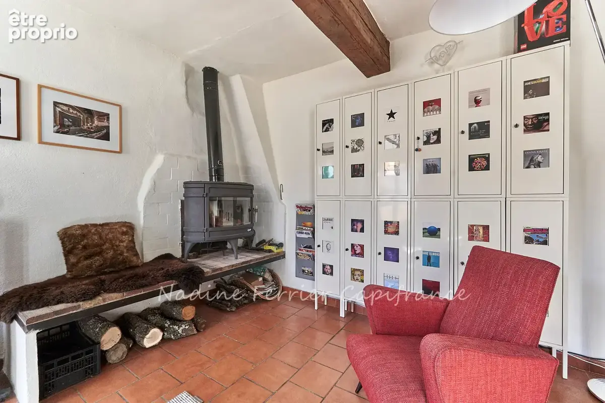 Jouques (13) – grande maison de village rénovée – 215 m² – 4 chambres – terrasse panoramique - photo 11