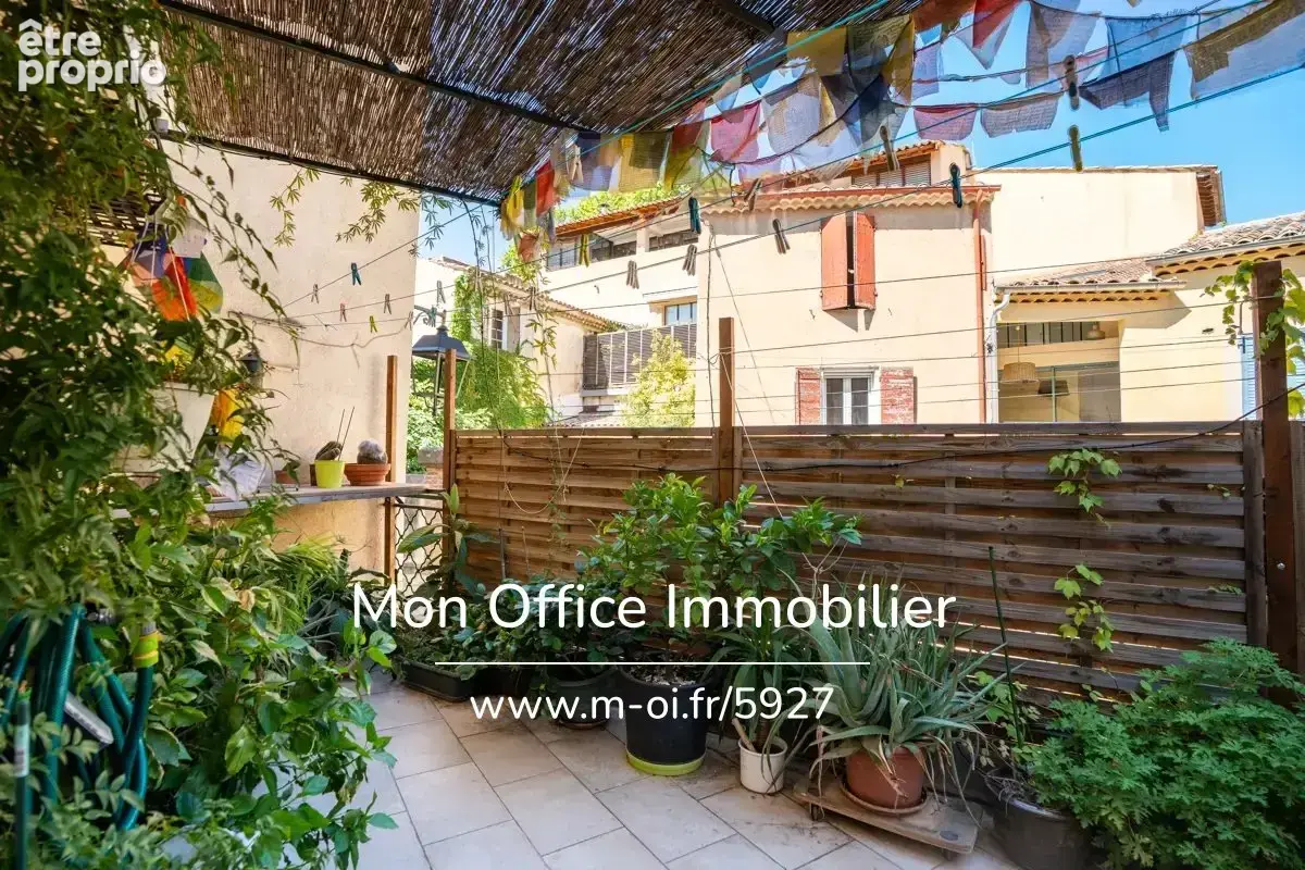 Référence : 7409-SKA - Maison de village avec une terrasse, deux garages et deux caves - photo 8