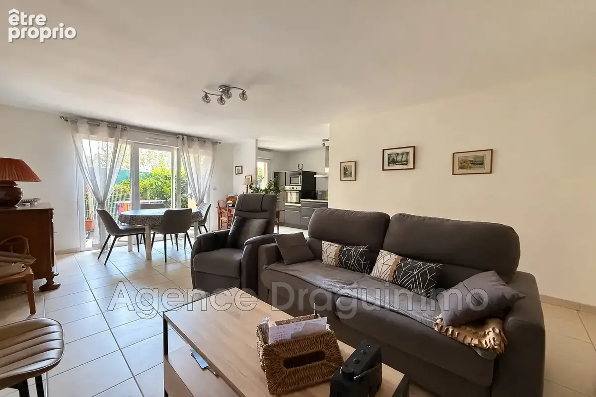 Appartement 3 pièces 64 m² à vendre à Draguignan (83300) - photo 2