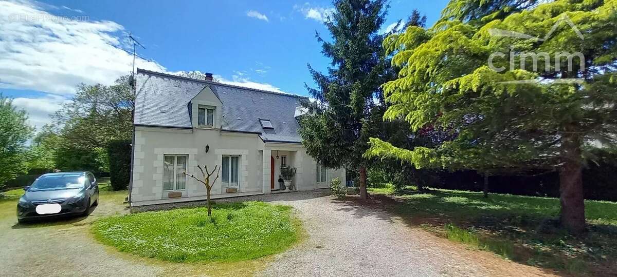 Maison à COUR-CHEVERNY