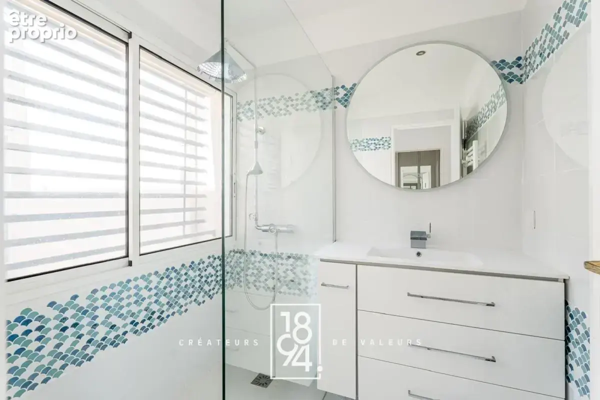 Appartement  Cassis  128 m2  Garage  stationnement - photo 17