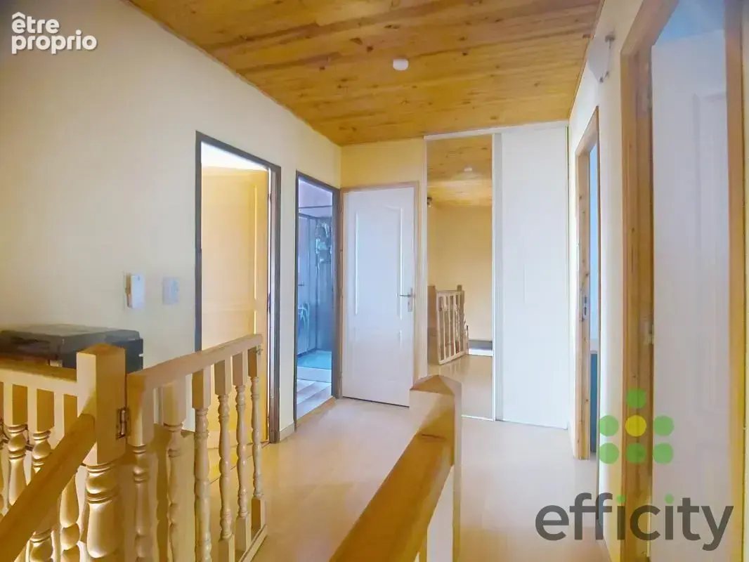 Maison 5 pièces 129 m² à vendre à Genilac (42800) - photo 7