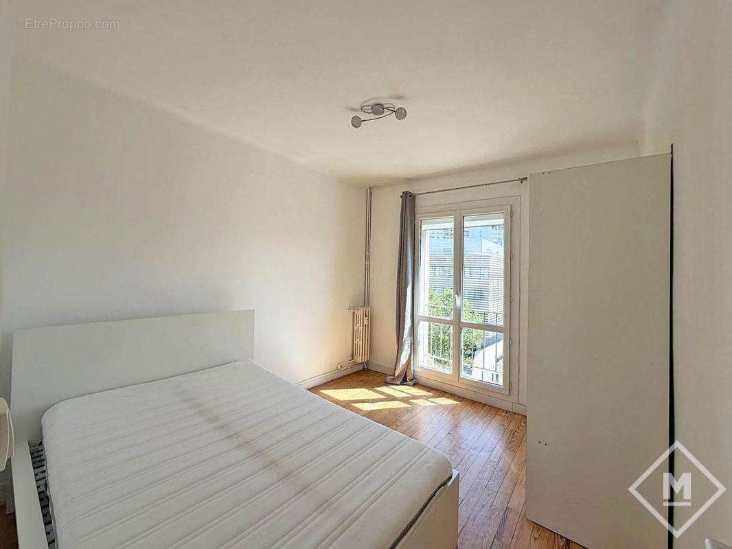 Appartement à MARSEILLE-5E