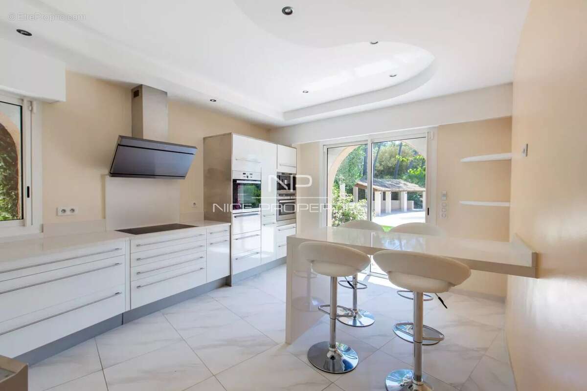 Maison à MOUANS-SARTOUX