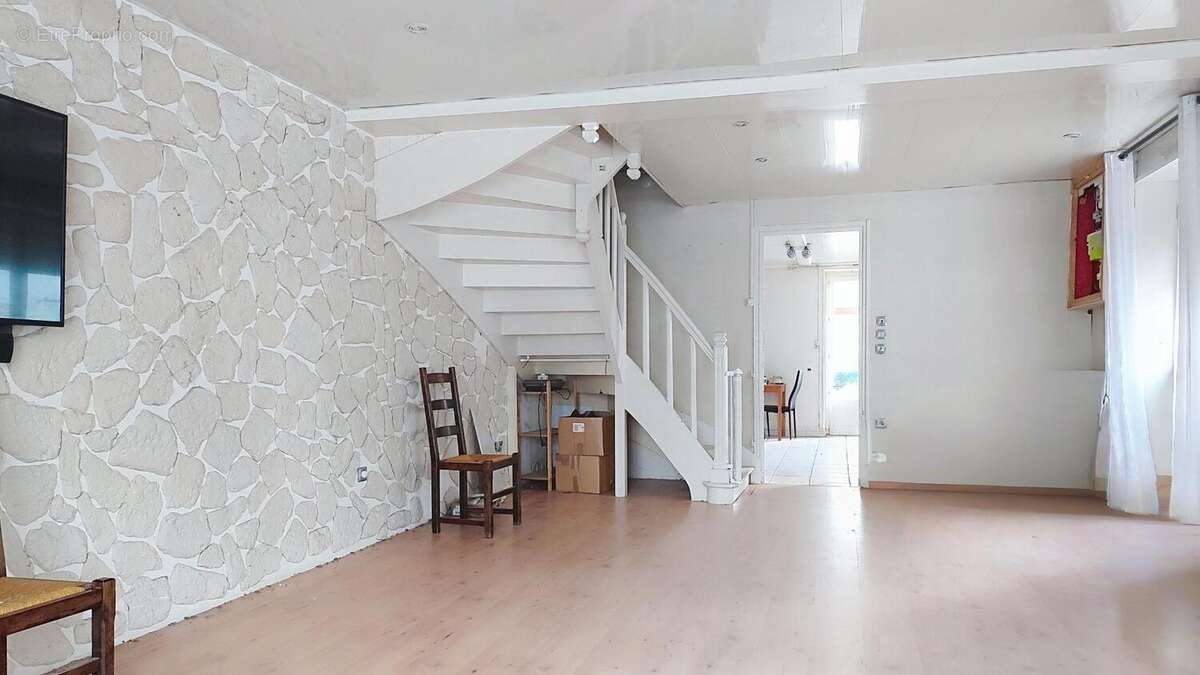 Photo 6 - Maison à DOMMARTIN