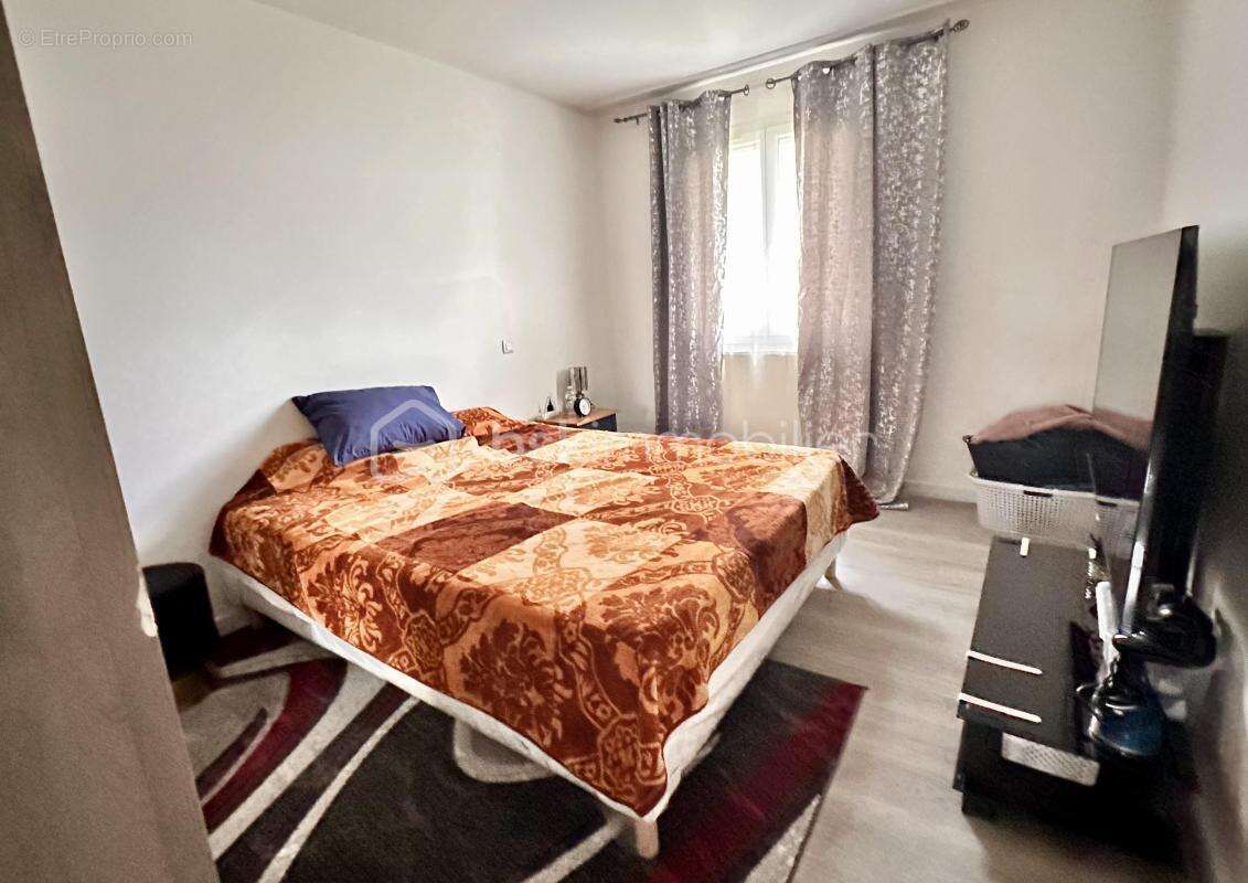 Maison à SAINT-MAURICE-L'EXIL