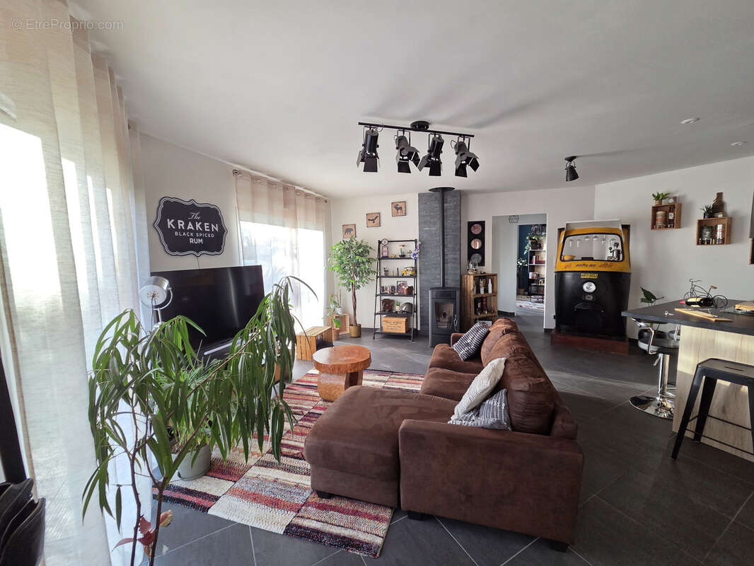 Maison à SAINT-JULIEN-DES-LANDES