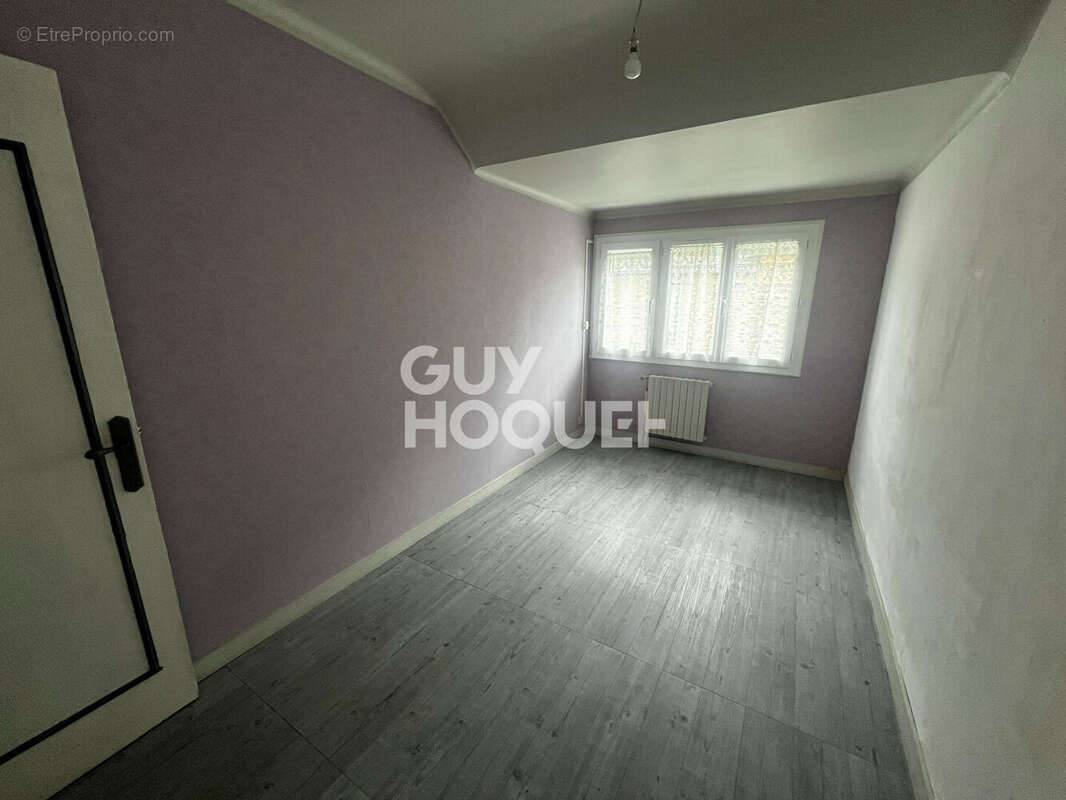 Maison à LE TRONCHET