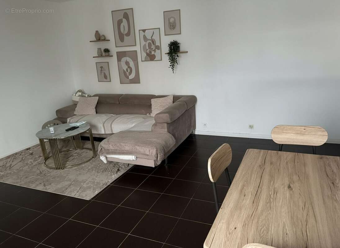 Appartement à VILLEMOMBLE