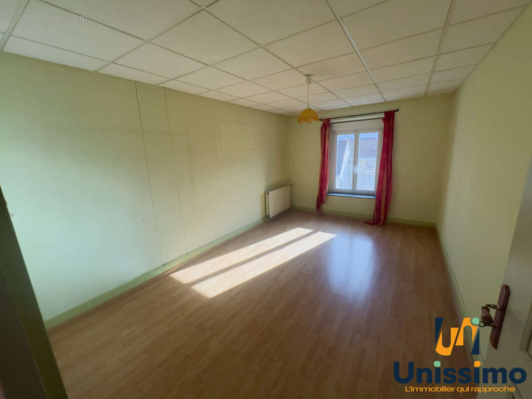 Maison à LONGEVELLE-SUR-DOUBS