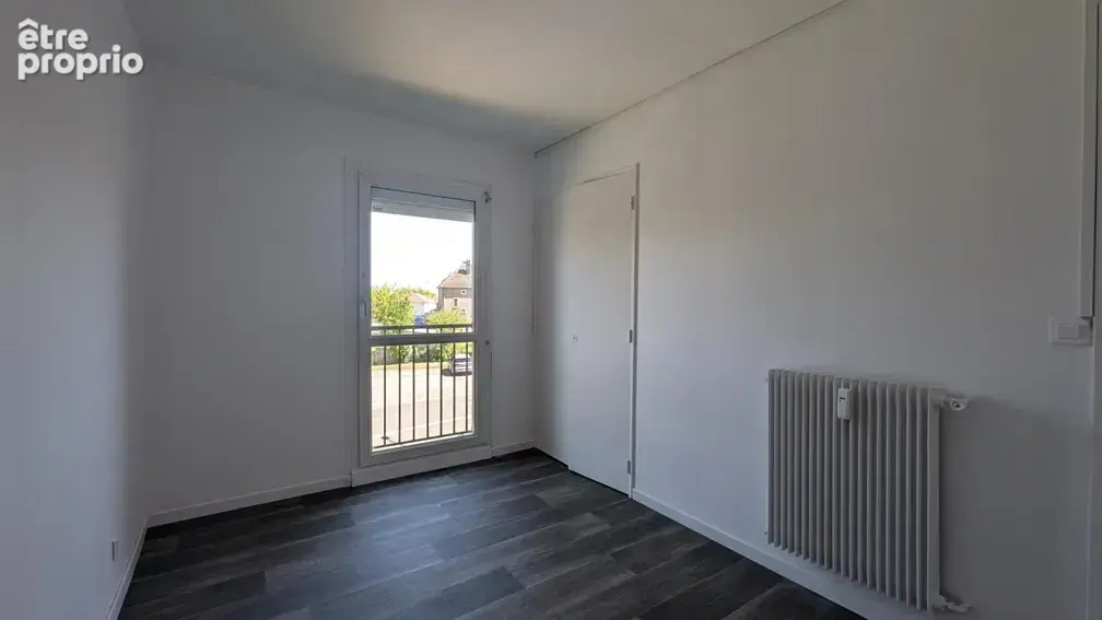 Appartement T4 à vendre à Arcis sur Aube - photo 4