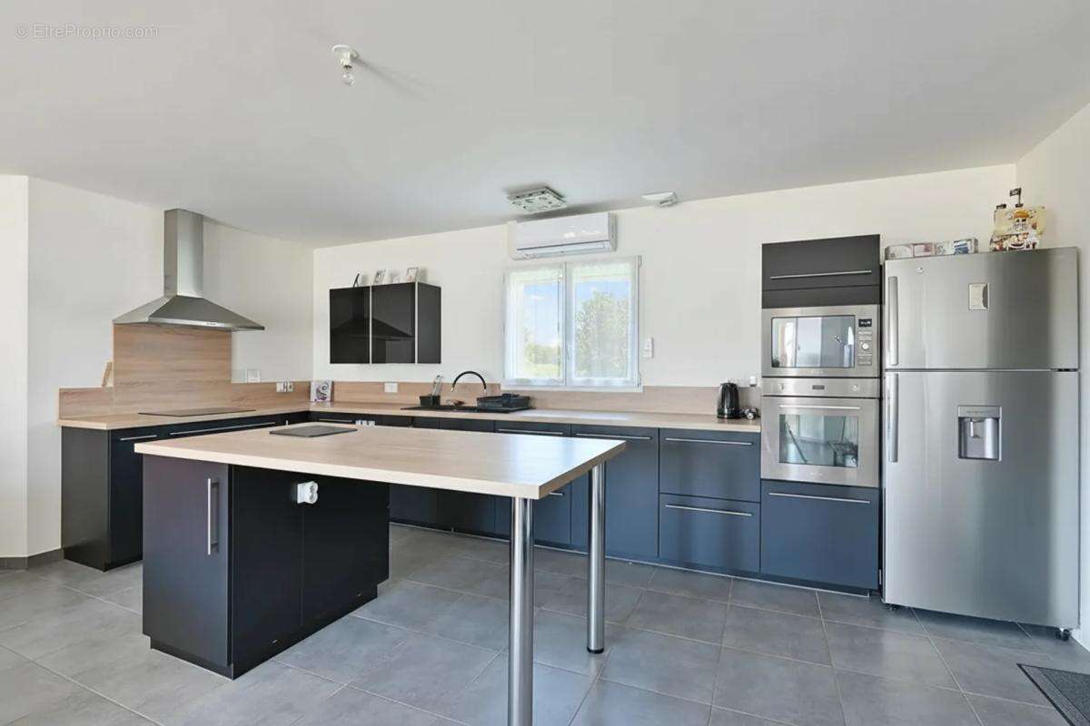 Maison de 5 pièces de 119 m² à Saint-Remèze - photo 19