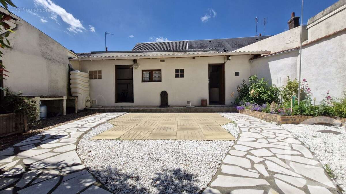 Maison à CHATEAUDUN