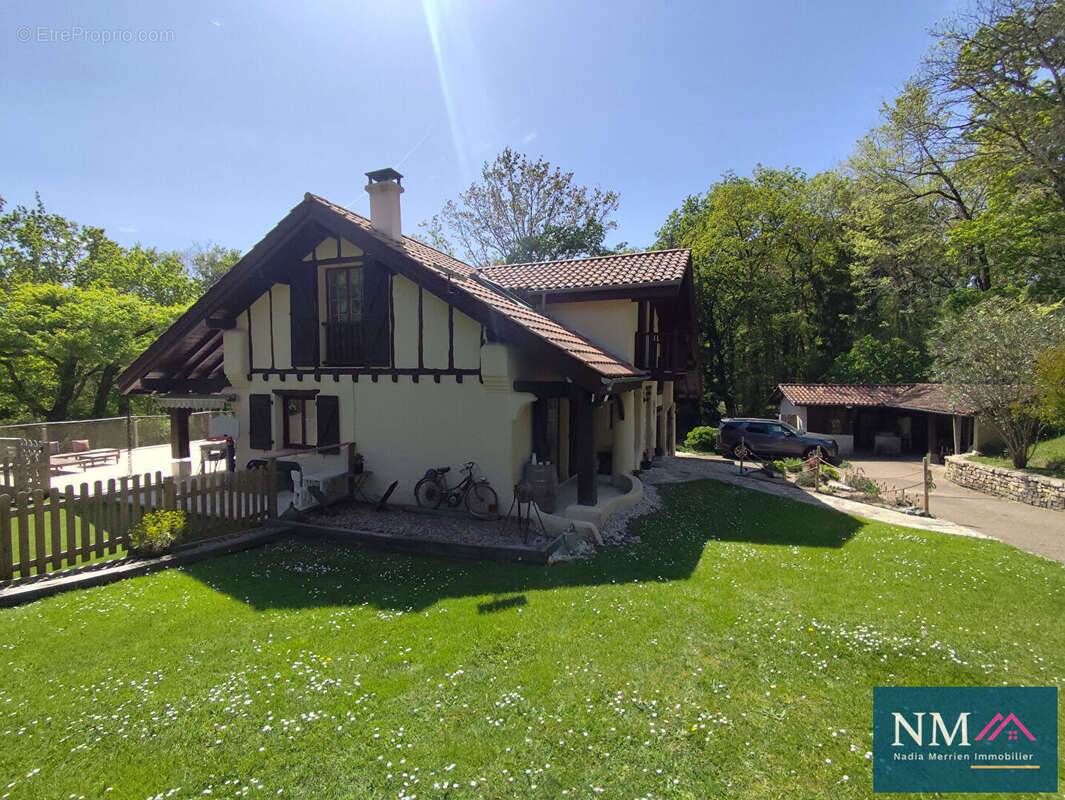 Maison à LAHONCE