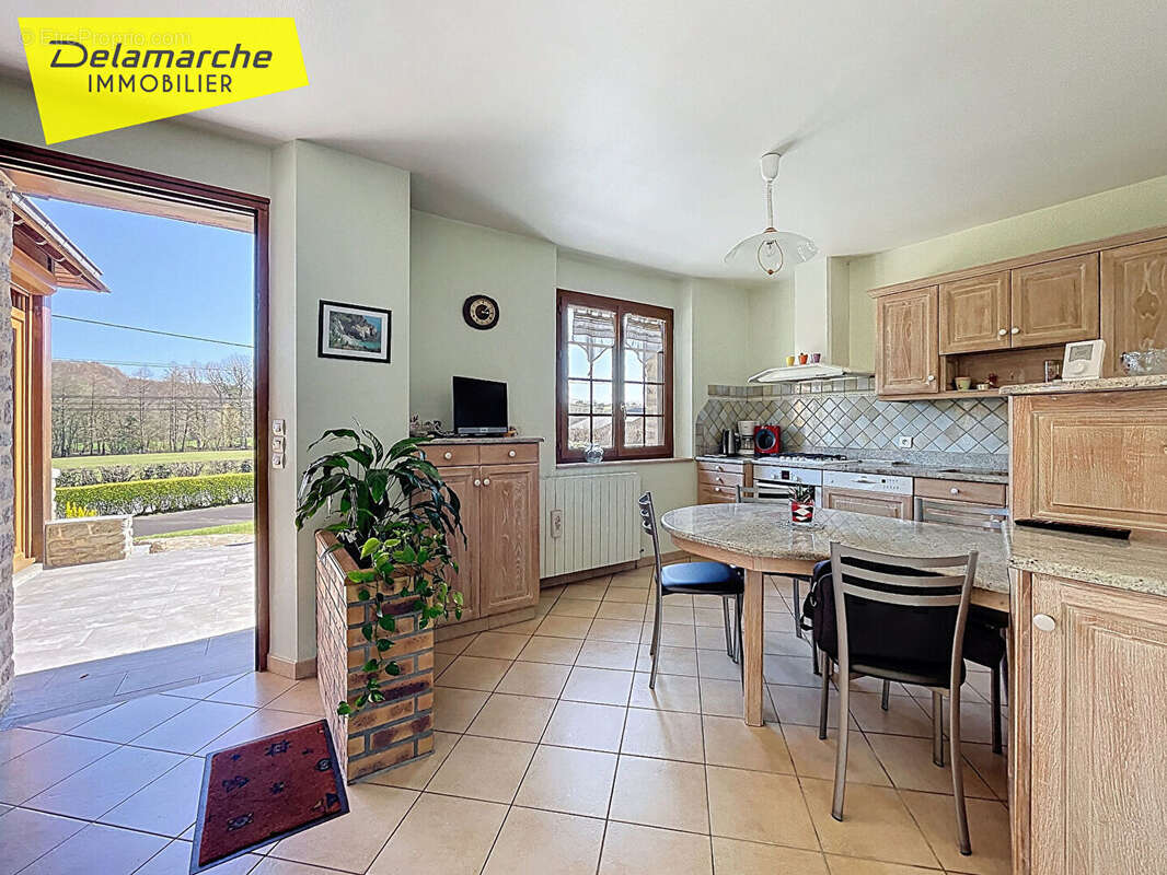 Maison à LA LANDE-D'AIROU