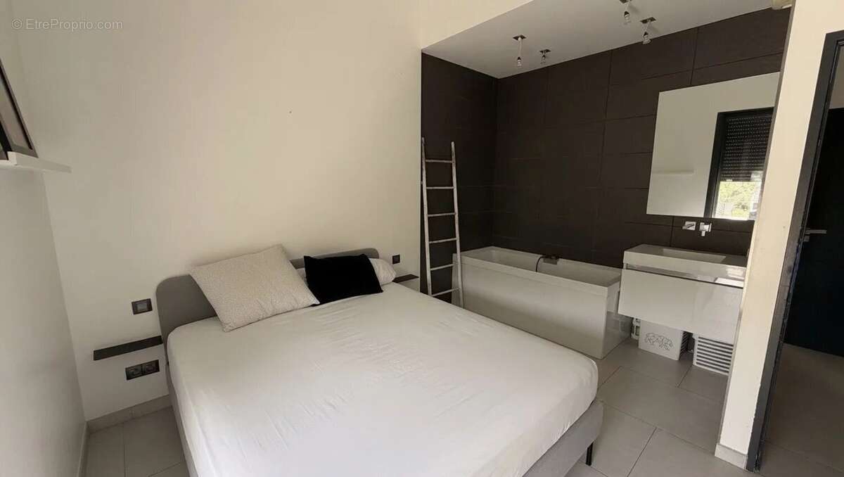 Maison 174 m² à Aix-En-Provence  - photo 6