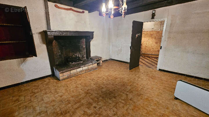 Maison à BUSSIERE-POITEVINE