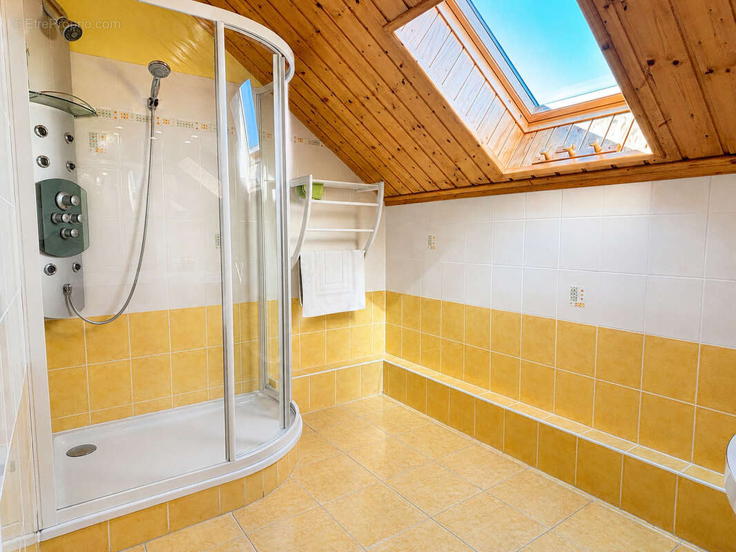 Coquette maison proche du centre village - photo 13