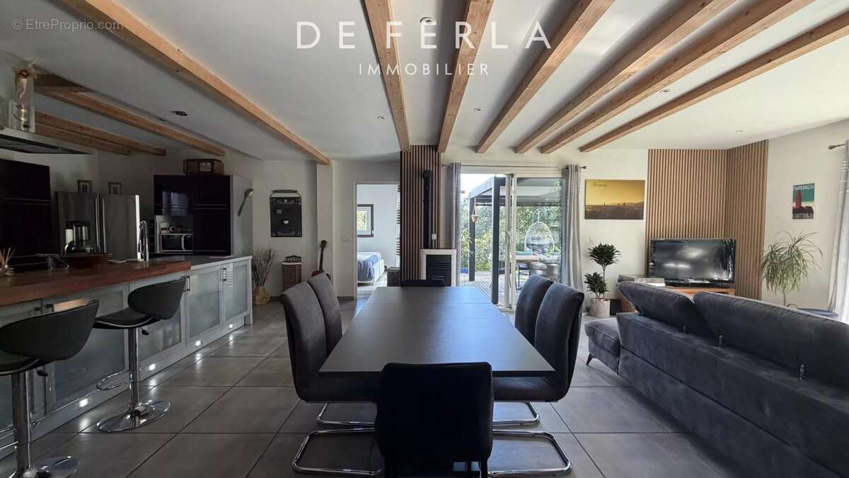 Maison à FREJUS
