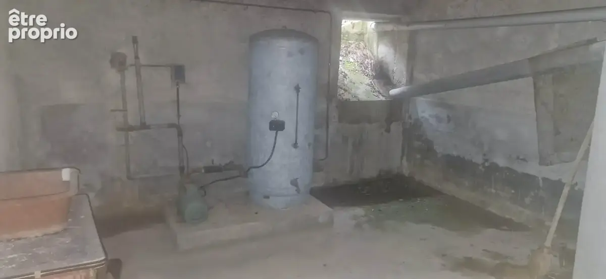 Maison a renover - photo 9